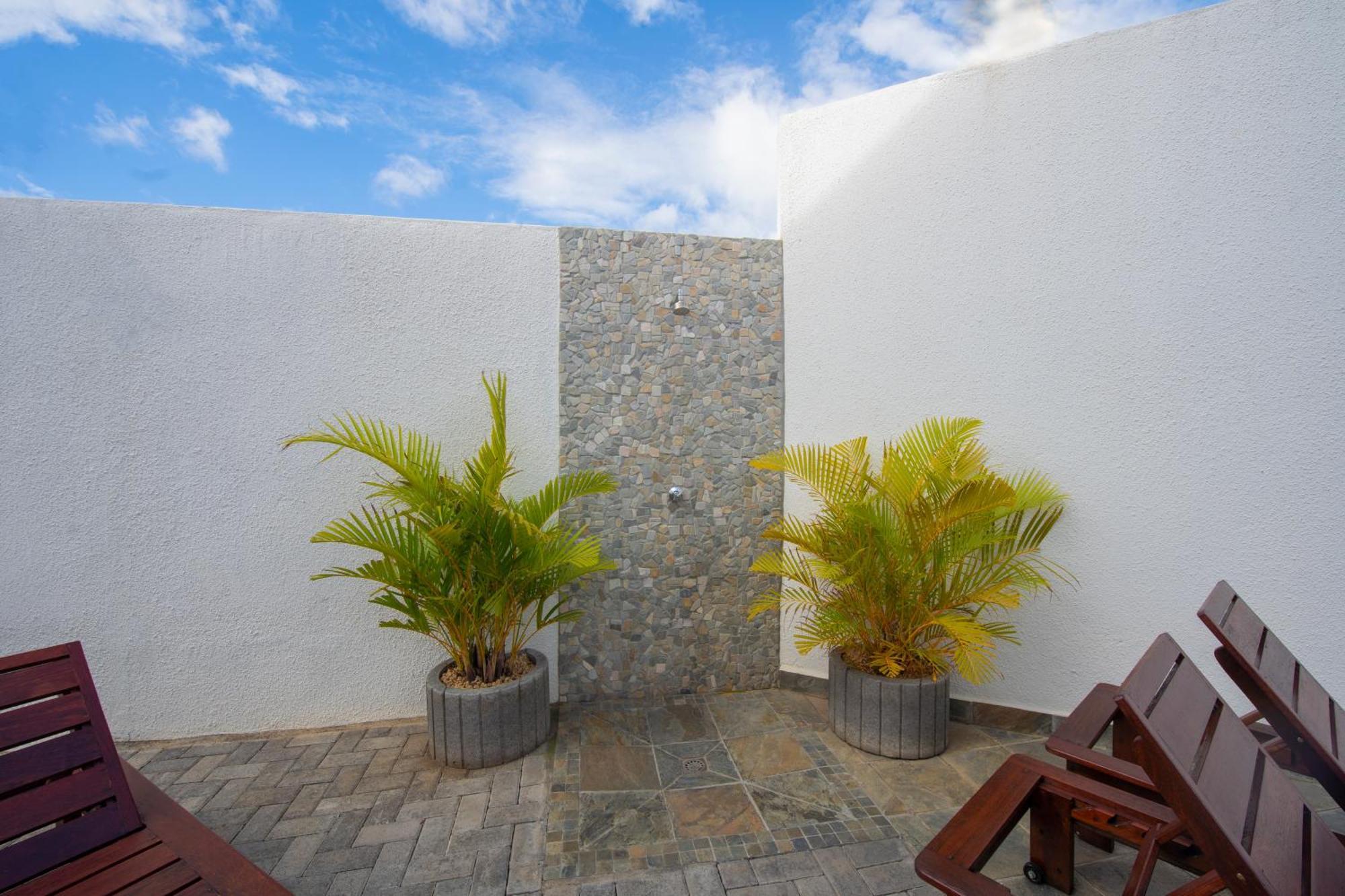 Golden Square Villa & Private Pool Flic-en-Flacq Exterior foto